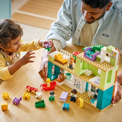 Klocki DUPLO 10470 Nowoczesny dom rodzinny 3 w 1 z figurkami