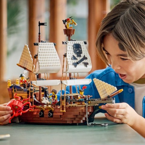 Klocki Creator 31387 Legendarny statek piracki